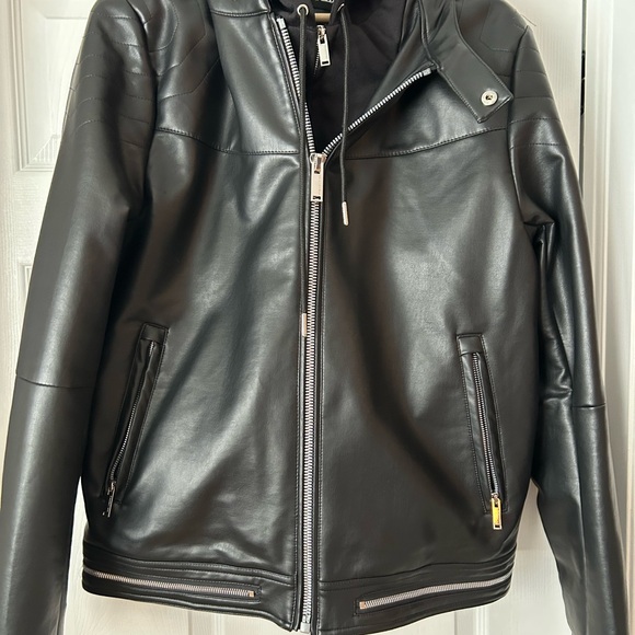 *Brand new with tags* Black Vegan Leather Jacket - Picture 1 of 8